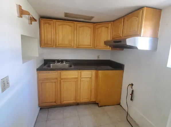 8811 216th St, Queens Village, NY 11427