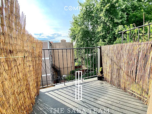 Rented by Compass | media 14