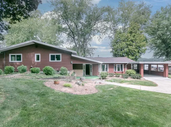 N3663 Tipperary Rd, Poynette, WI 53955