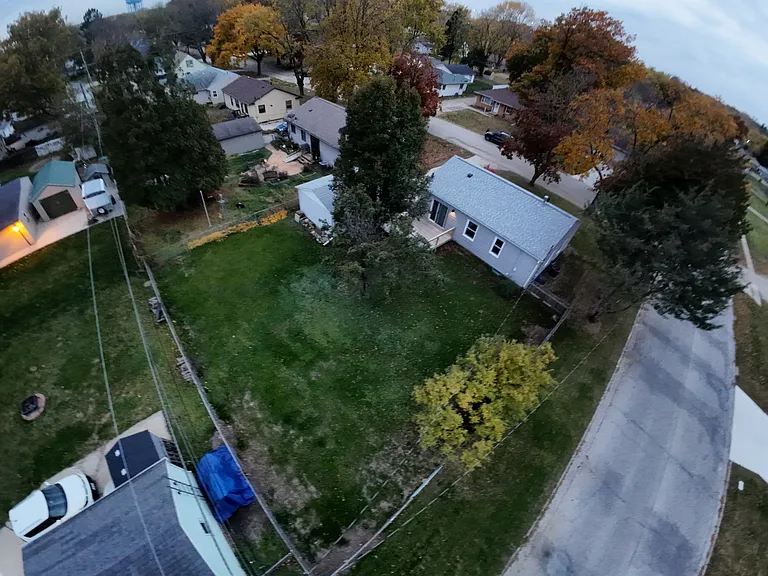 401 Ardmore St — Photo 20