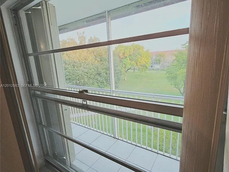 13250 SW 7th Ct #402L — Photo 14