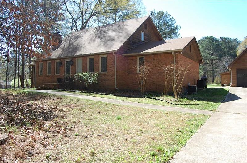 1st image of 3945 Champagne Dr