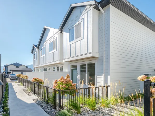 795 Ontario St #105, Penticton, BC V2A 4S4