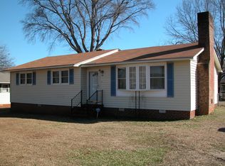 136 Swain Ave, Boiling Springs, SC 29316