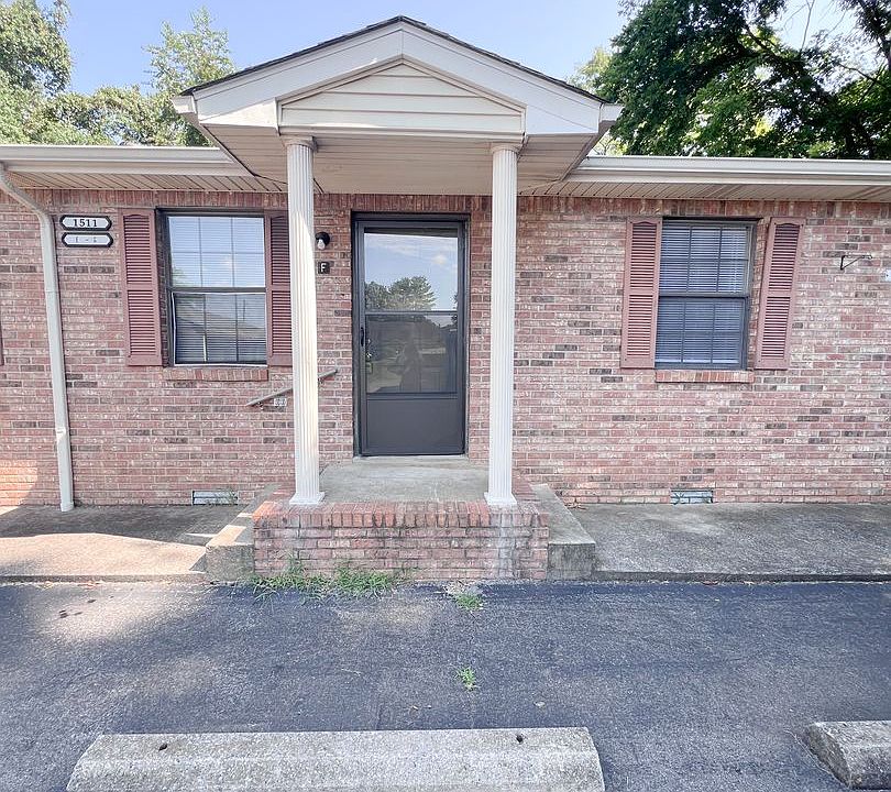 1st image of 1511 W Knollwood Cir APT F