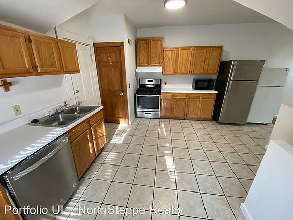 4th image of 160 W 9th Ave #2877854