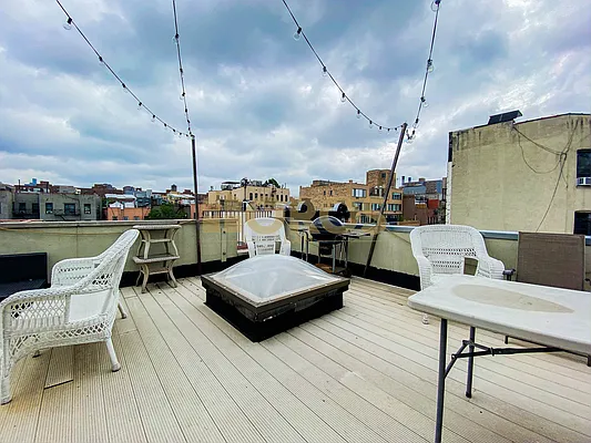 Rented by City Connections Realty | media 35