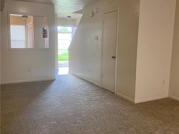 3rd image of 9400 N View Blvd #101
