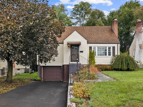 54 Jackson Avenue, West Hartford, CT 06110