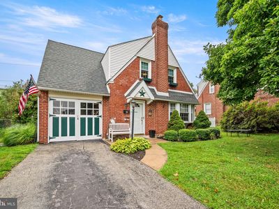 220 Westwood Park Dr, Havertown, PA, 19083