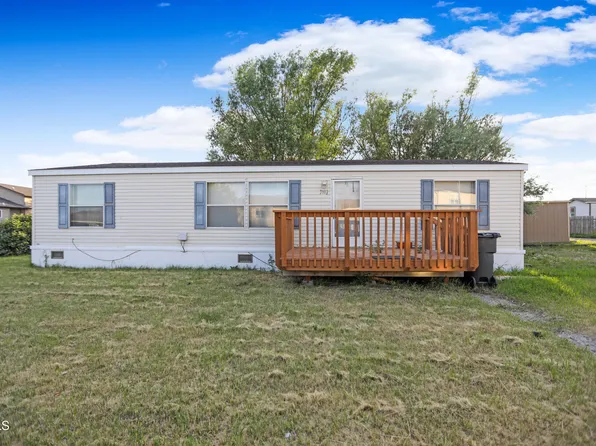 3103 18th Ave W, Williston, ND 58801