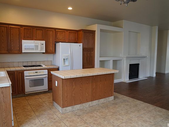 3rd image of 3507 Long Dr