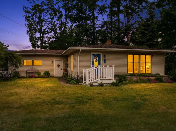 401 E 4th St, Gaylord, MI 49735