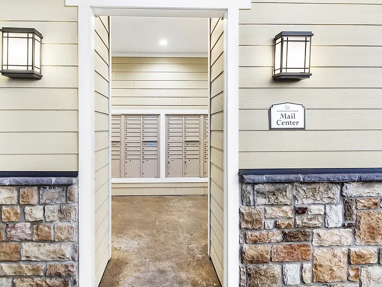 Wellington Grande Apartment Homes — Photo 28