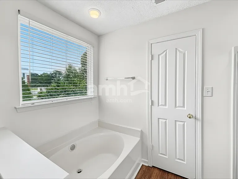 14842 Jerpoint Abby Dr — Photo 14