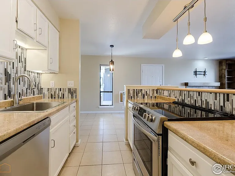 2800 Kalmia Ave #A303 — Photo 8