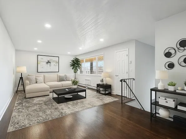 Washington Arms Apartments