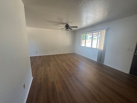 3rd image of 4062 Tranquilla Ave #1