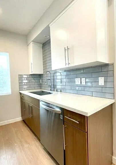 4937 W 20th St #1/4 — Photo 9