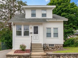 10 Silesia Ct, Lawrence, MA 01841