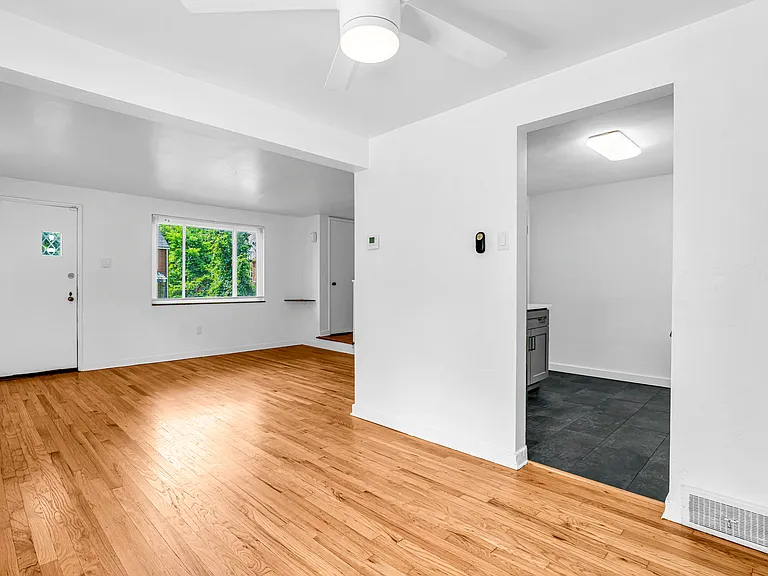 1205 Labelle Ave — Photo 5