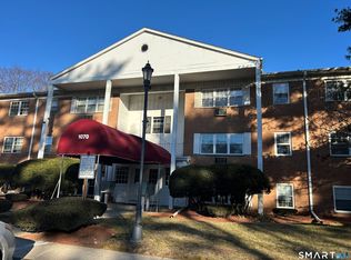 1070 New Haven Avenue APT 47, Milford, CT 06460
