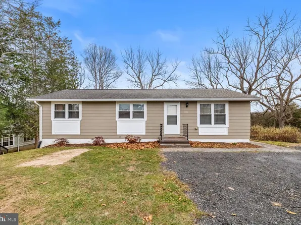 100 Orchard St, Edinburg, VA 22824