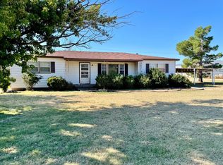 607 Texas Ave, Floydada, TX 79235
