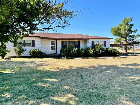 607 Texas Ave, Floydada, TX 79235