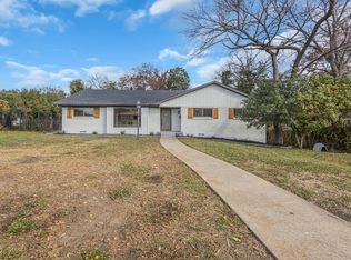 7140 Hunnicut Cir, Dallas, TX 75227