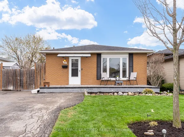 27 Lambert St, Hamilton, ON L8V 4N6