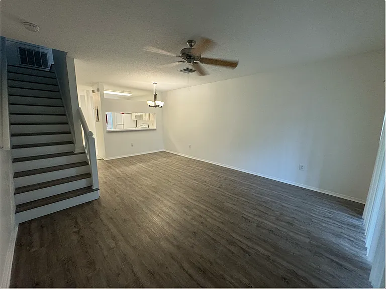 30233 Lacledes Ln — Photo 12