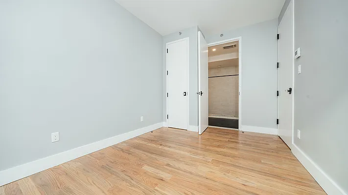 Rented by Nooklyn NYC LLC | media 77