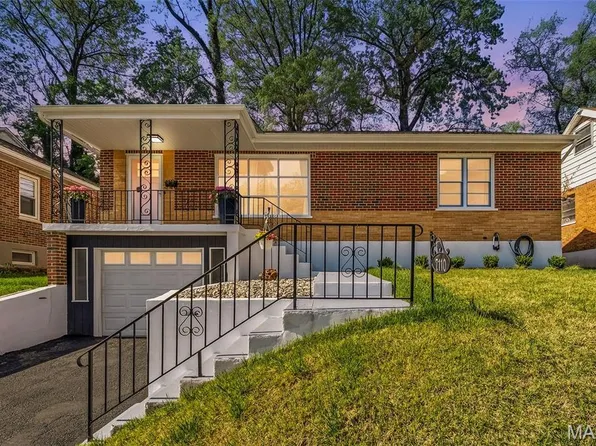 7110 Groveland Dr, Saint Louis, MO 63121