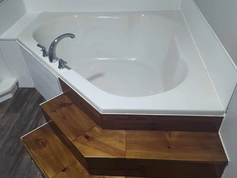 Large soaking tub