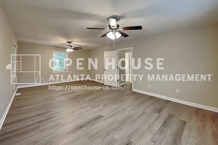 6161 Longwood Chase — Photo 5