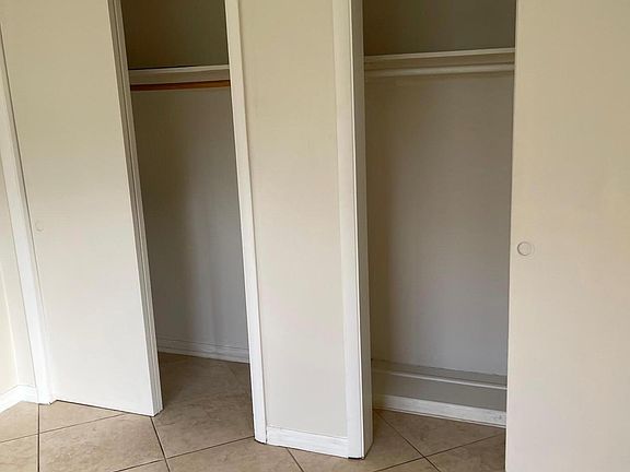 5th image of 2300 NE 5th Ave #3