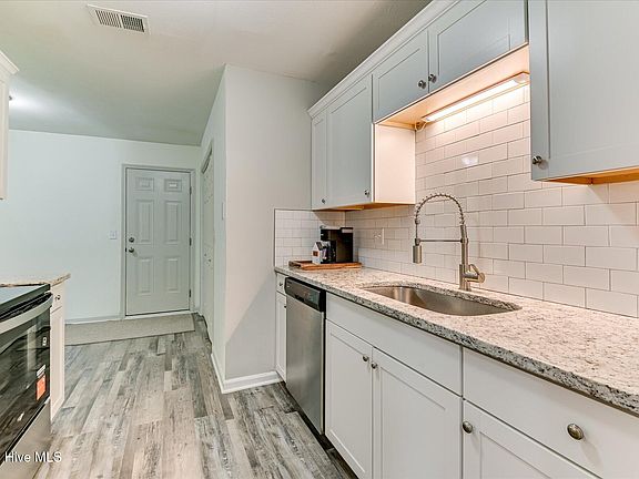5th image of 4527 Plantation Road