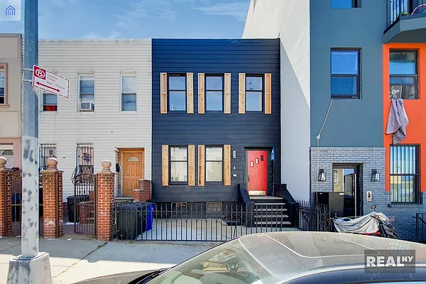 Rented by REAL New York | media 19