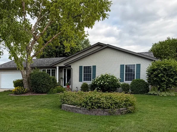 4242 Saratoga Dr, Janesville, WI 53546