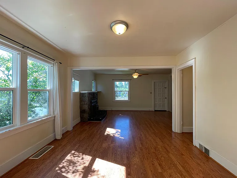 3635 E McLeod Rd — Photo 7