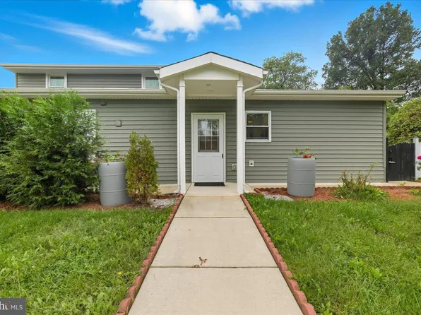 5206 Gilpin Dr, Springfield, VA 22151