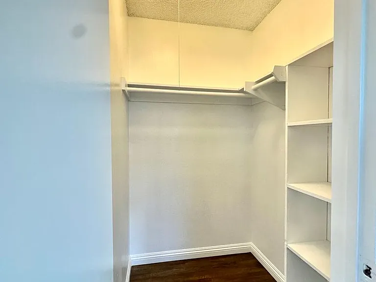 737 Center Pl — Photo 9