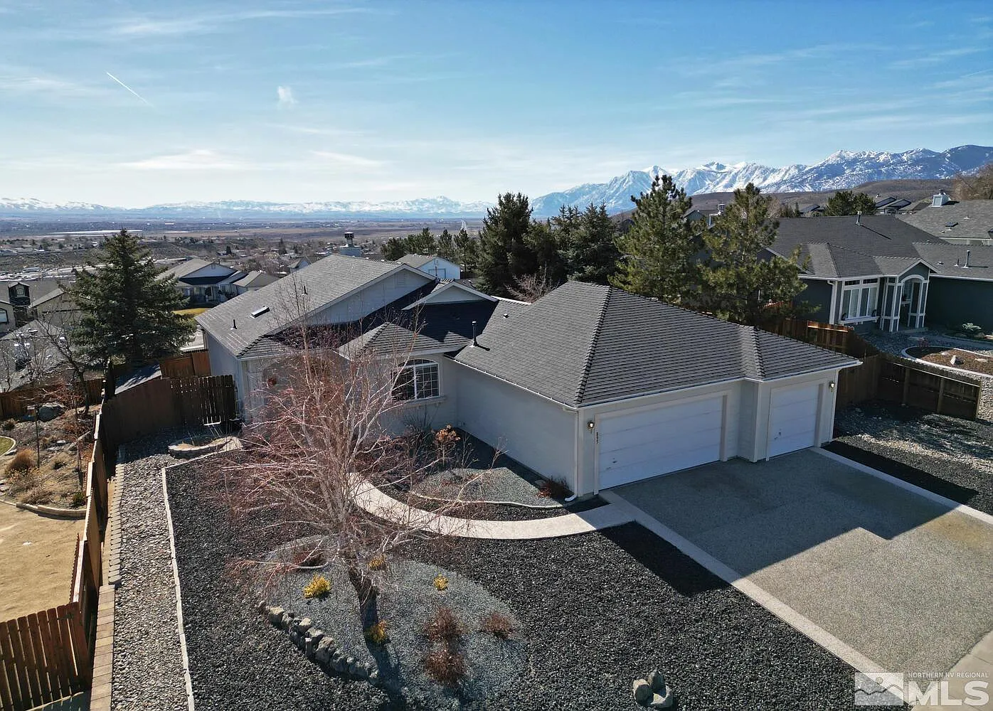 895 Valley Vista Dr photo 1