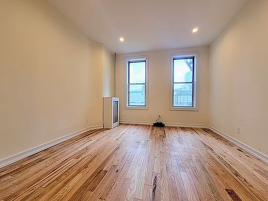 1st image of 421 W 43rd St #F