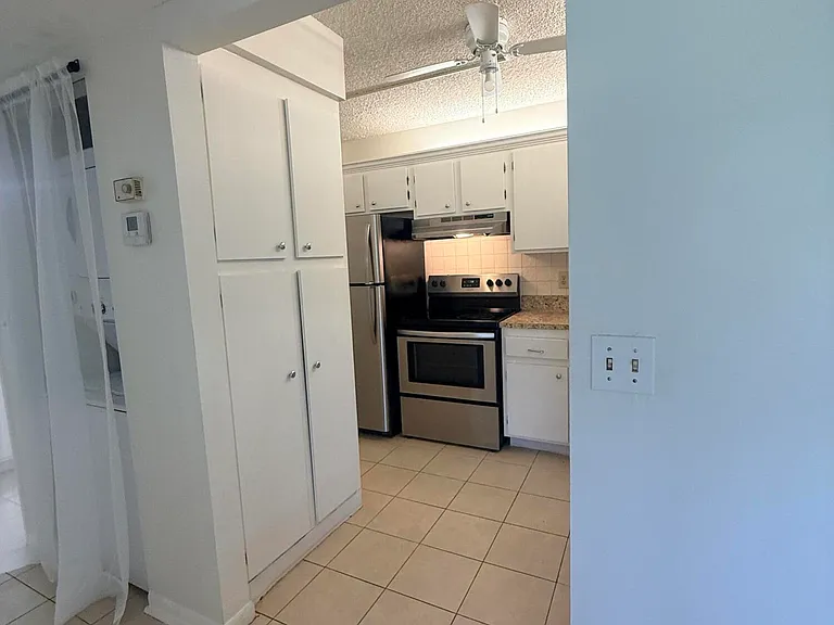 703 Sunny Pine Way #C1 — Photo 8