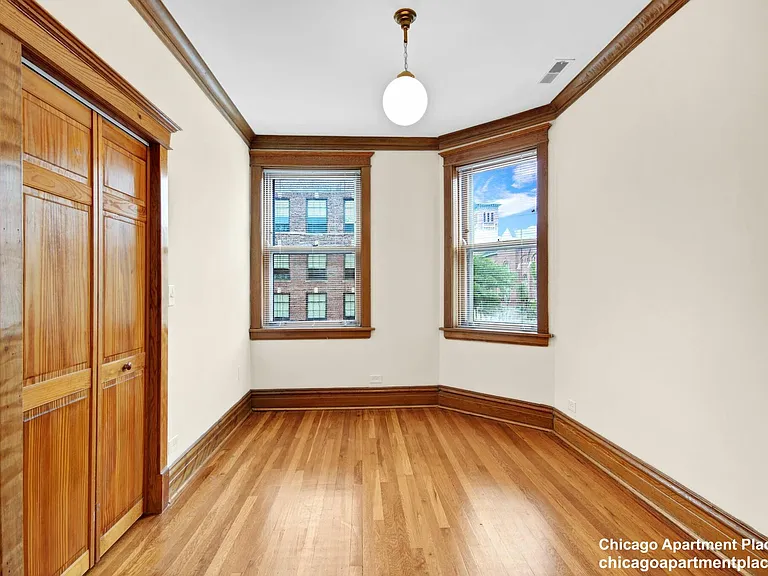 3600 N Hermitage Ave #2 — Photo 9