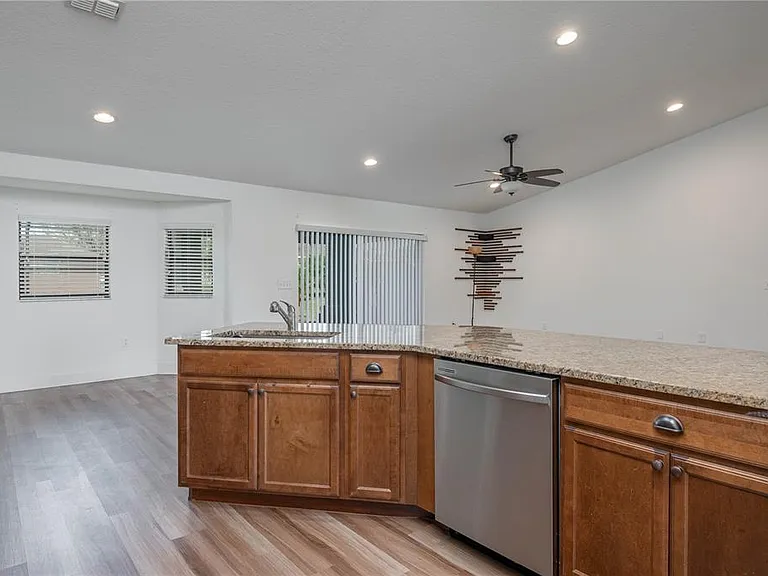 343 Dinner Lake Ct — Photo 5