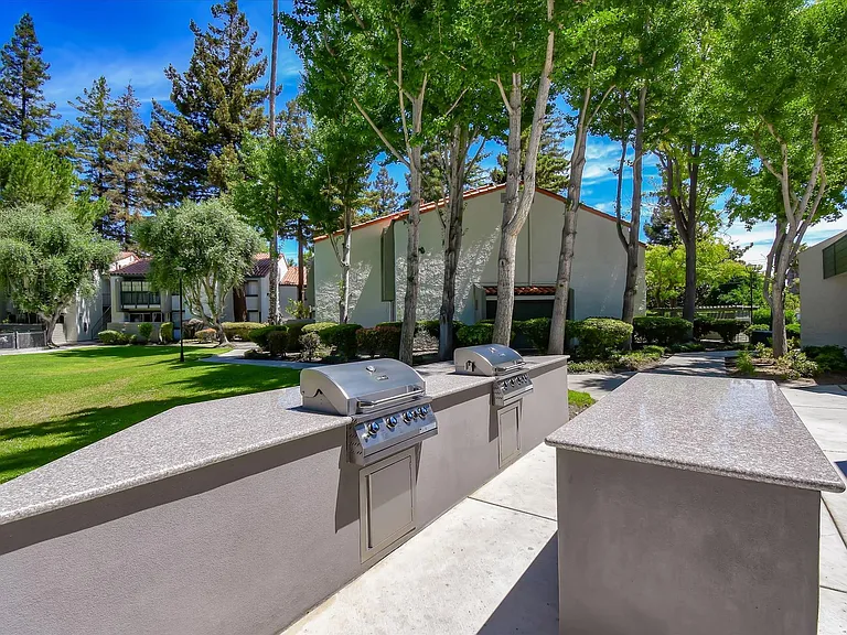 Civic Plaza Apartments — Photo 14