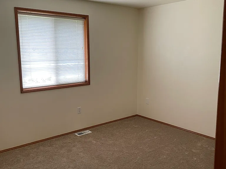 Upstairs Bedroom 2